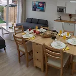 Eleonoras Ferienwohnung In Wuerzburg Stadt Mit Terrasse Im Erdgeschoss Inklusive Eigenen Parkplaetzen Vor Der Tuer